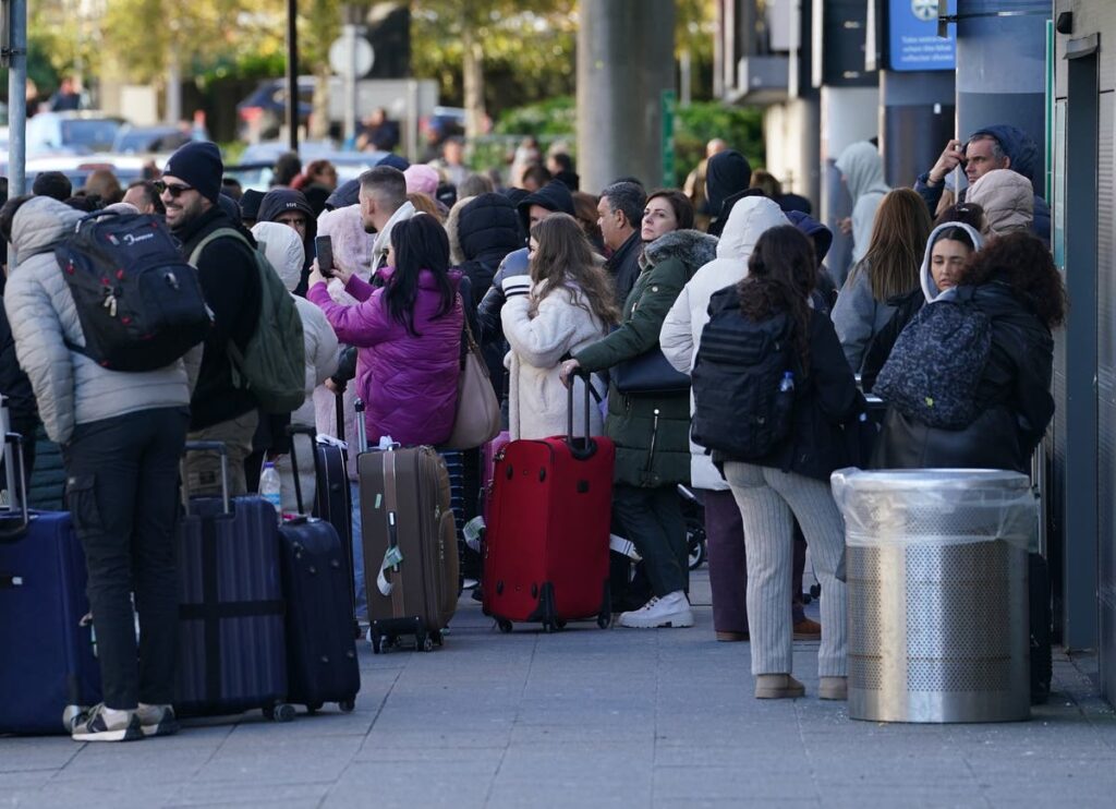 Gatwick airport evacuation wrecks journey plans for tens of thousands of passengers