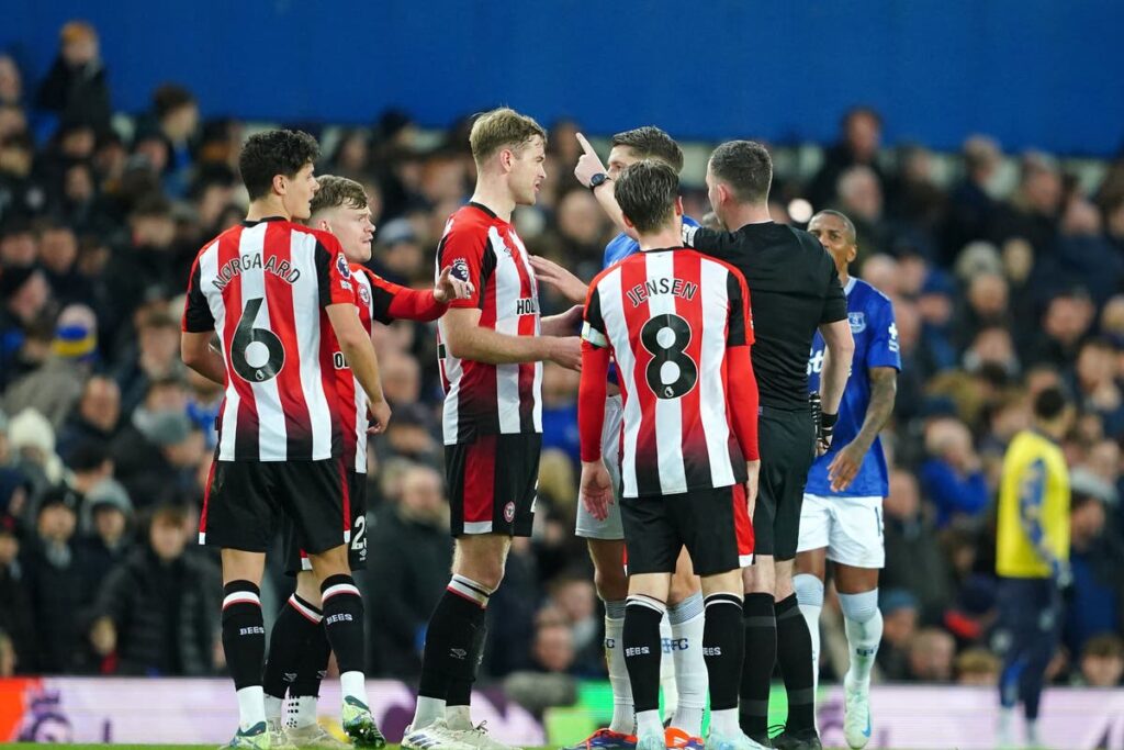 Everton fail to break down Brentford after Christian Norgaard dismissal in draw