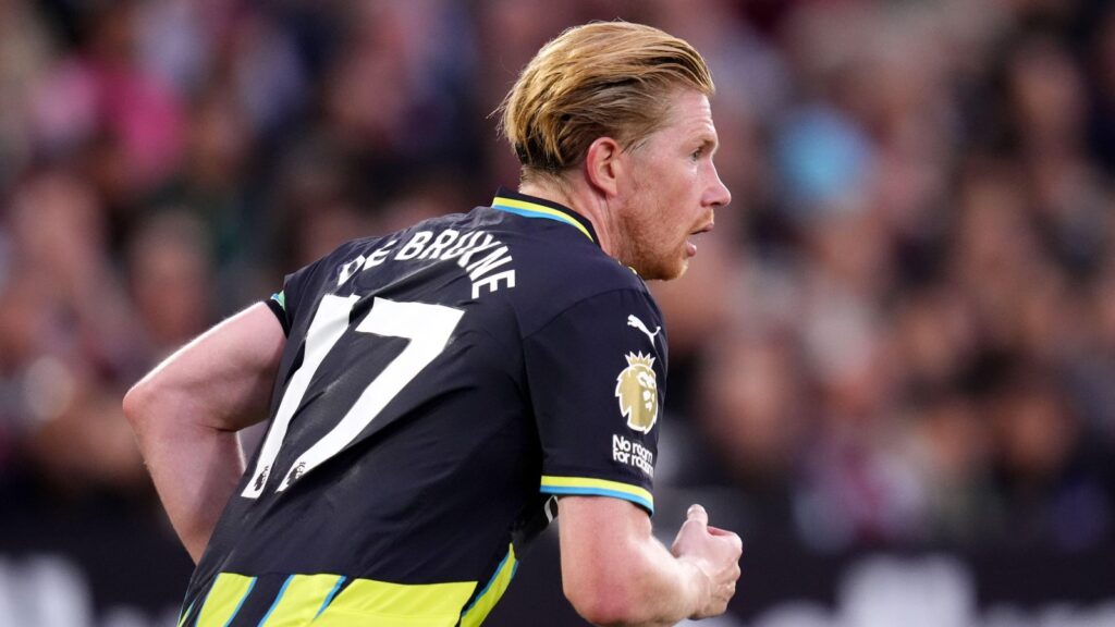 De Bruyne reveals why Man City talks are on hold amid claims he is 'definitely leaving'