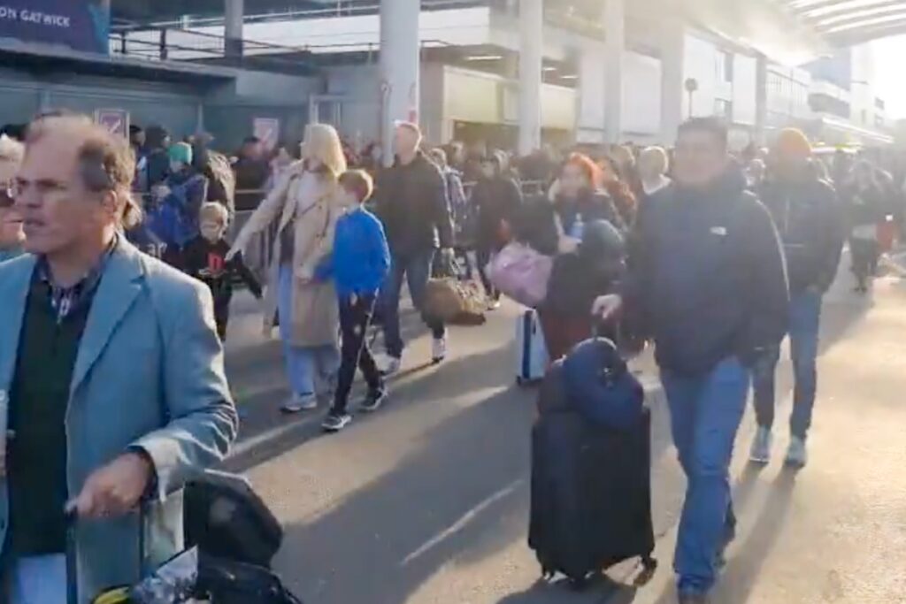 Gatwick Airport latest: Terminal evacuated and passengers told to stay away due to security incident