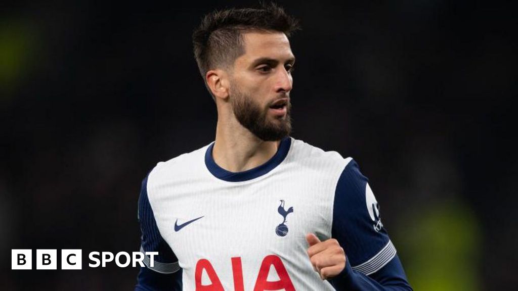 Tottenham player Rodrigo Bentancur