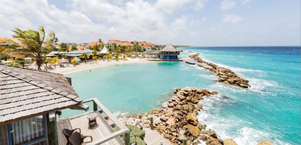 Curaçao celebrates new South Florida flight connection with Azul