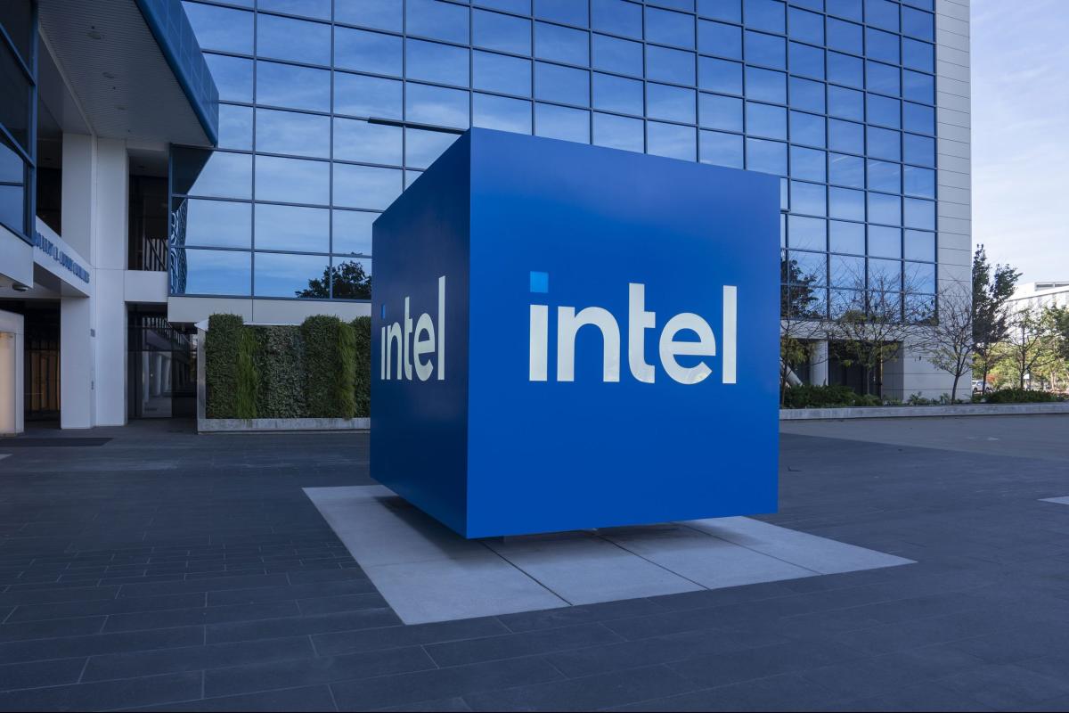 Intel spins off its corporate venture arm, Intel Capital, into a standalone fund