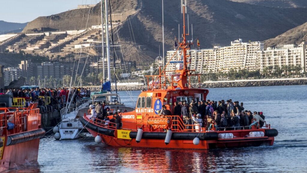 Irregular migration into EU at three-year low, border agency says