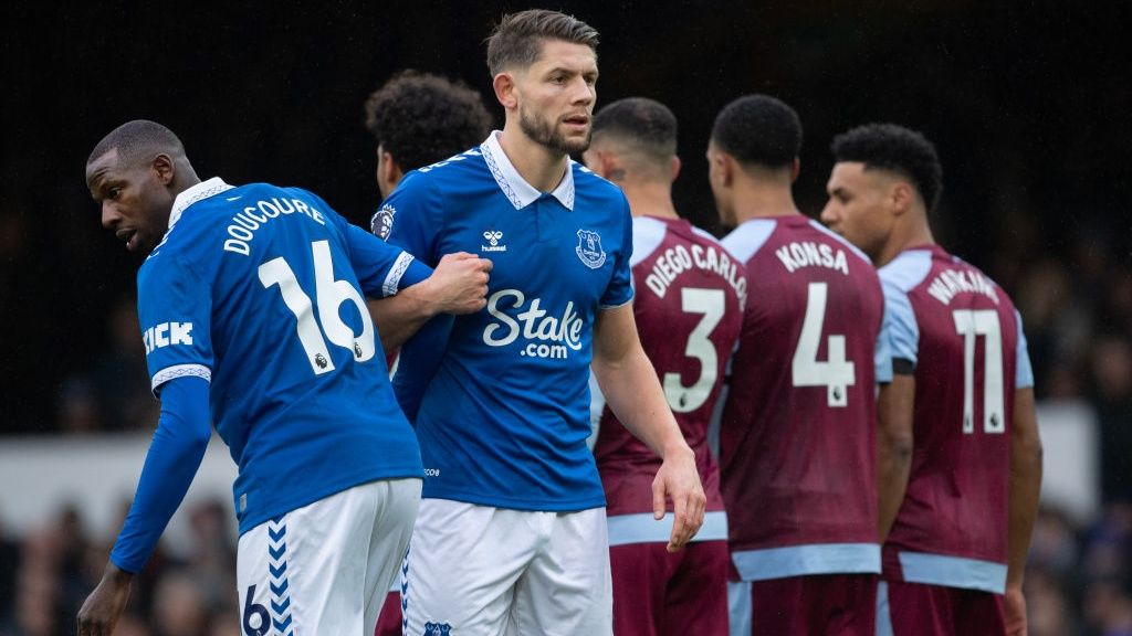 Watch Everton vs Aston Villa: Live streams, TV channels