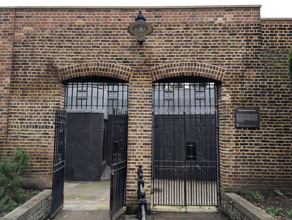 Marshalsea Prison Wall - Atlas Obscura