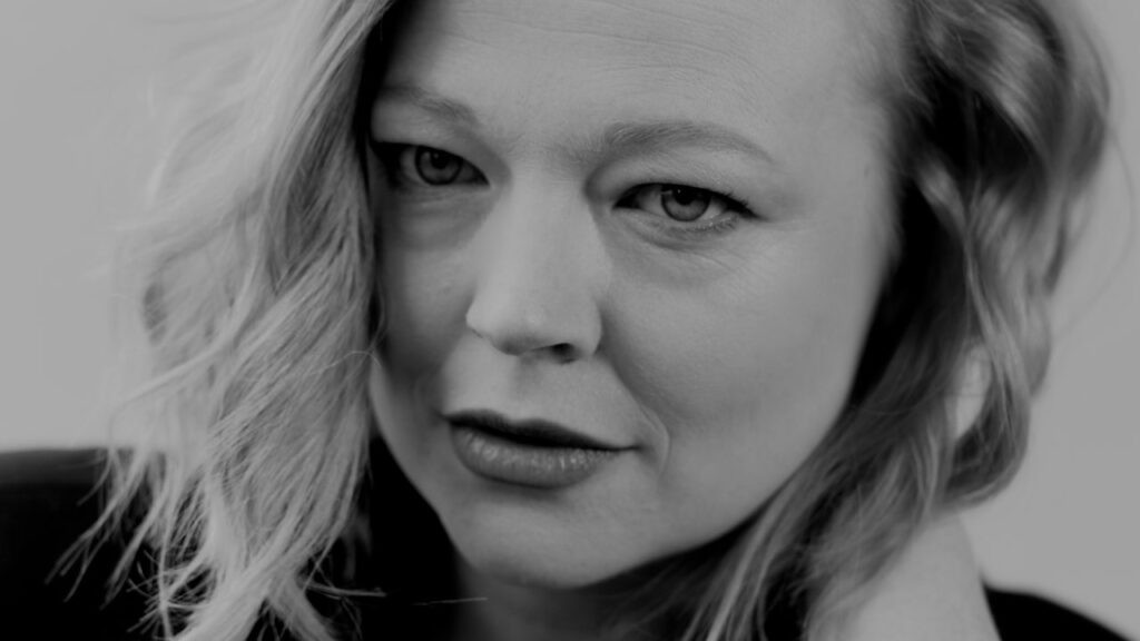 Sarah Snook’s Wilde Adventure | The New Yorker