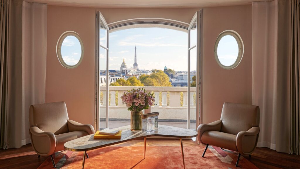 10 Incredible Paris Hotels With a View