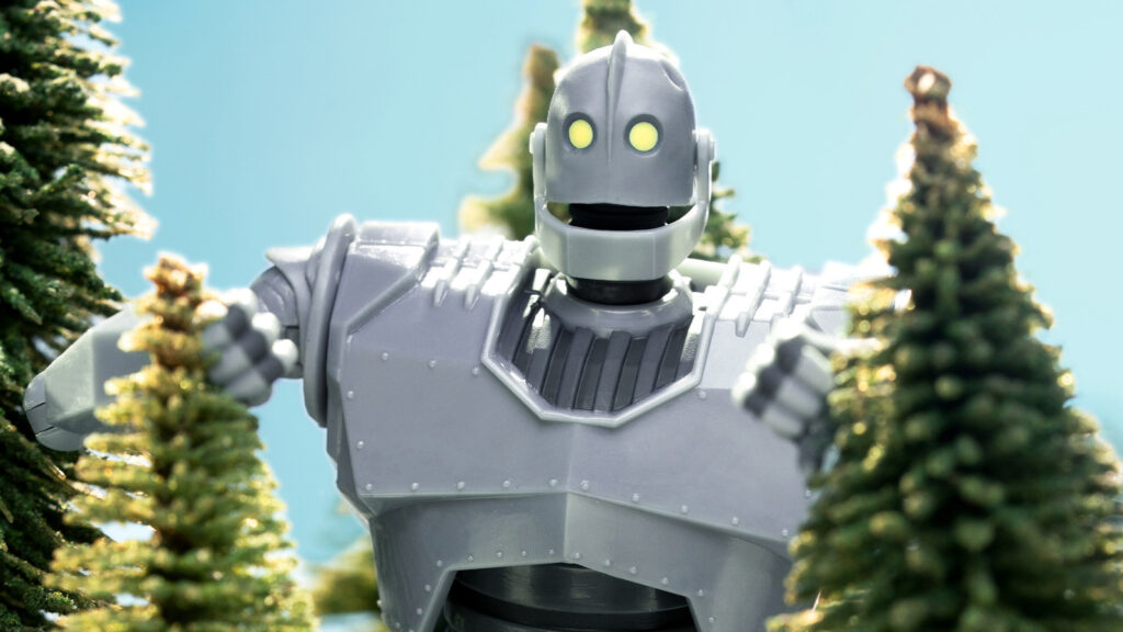 Super7's New Iron Giant Collectible Action Figures Are Awesome