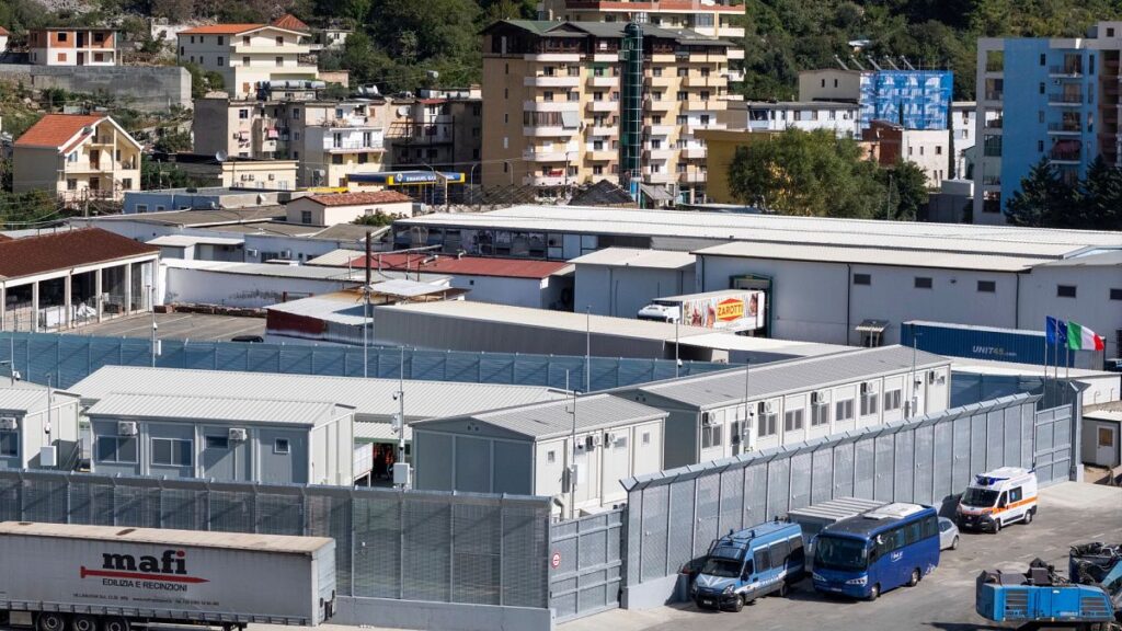 Italy transfers 40 rejected asylum seekers to detention centres in Albania