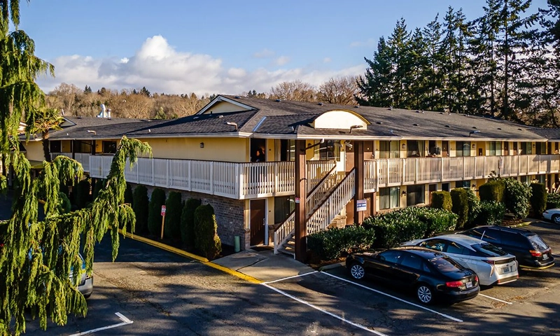 FairBridge Inn Express Tukwila Listed for Sale in High-Demand Seattle Metro Corridor